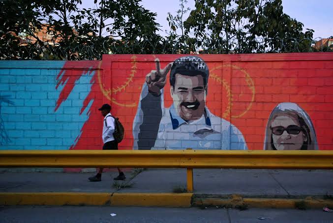 İsviçre, Nicolas Maduro ve bağlantılı kişilerin ülkedeki varlıklarını dondurdu