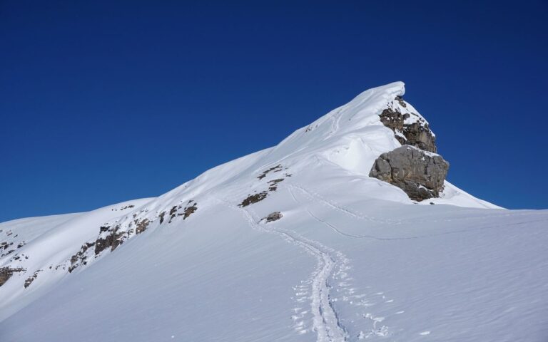 Valais kantonunda çığ faciası: 42 yaşındaki kayakçı hayatını kaybetti