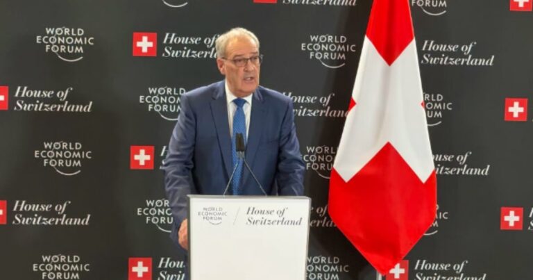 Parmelin Davos’ta Trump ve Groenlandiya’yı görüştü