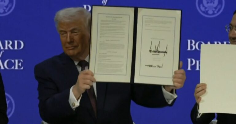 Trump’ın “Barış Konseyi” Davos’ta kuruldu, Avrupa ülkeleri katılmadı