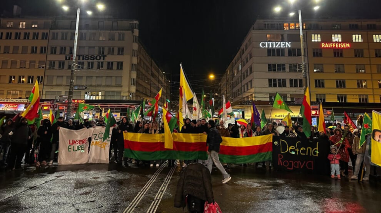 İsviçre’nin birçok kentinde Rojava ile dayanışma eylemleri