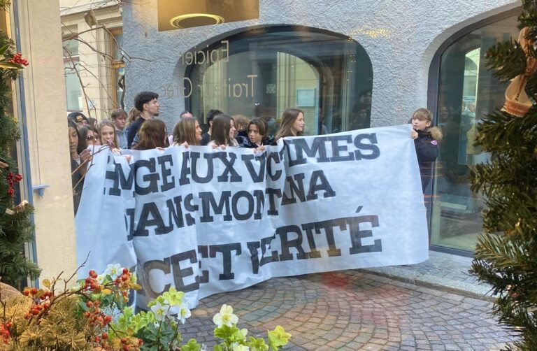 Lutry’de Crans-Montana felaketi kurbanları anıldı