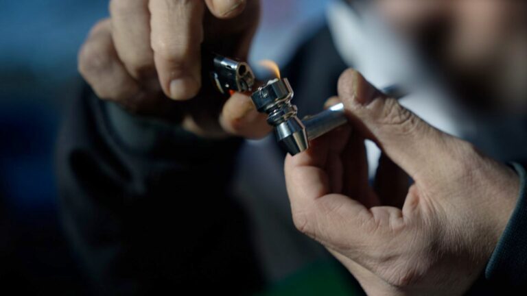 İsviçre’de gençler yeni bağımlılık krizinin hedefinde