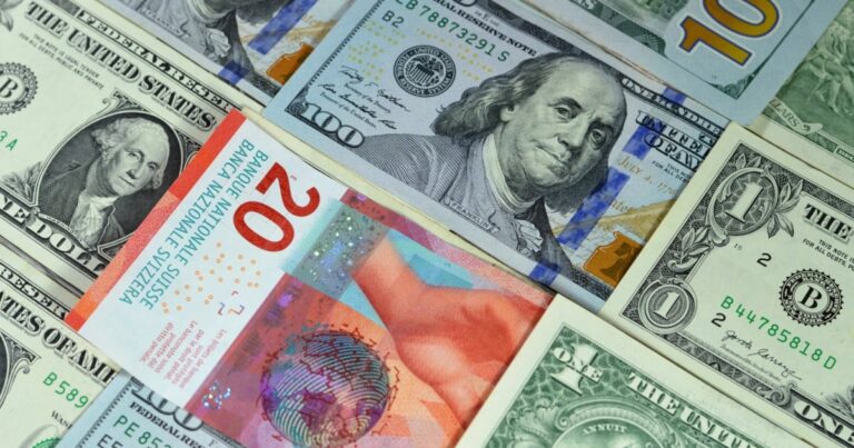 İsviçre frangı dolar karşısında güçlenmeyi sürdürüyor
