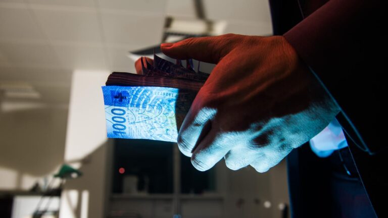 İsviçre’de yolsuzluk artmaya devam ediyor