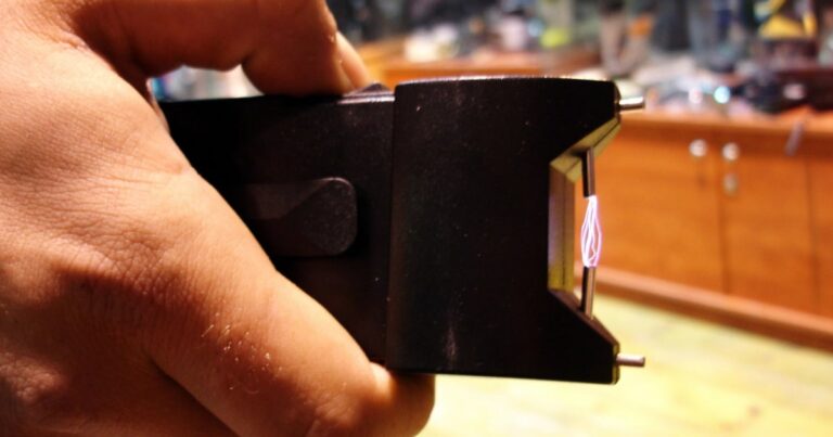 Vaud kantonunda polise elektroşok cihazı verilecek