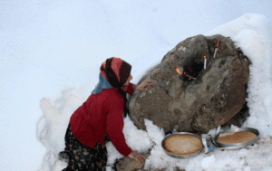 Xızır ayı İsviçre’de cemlerle karşılanıyor