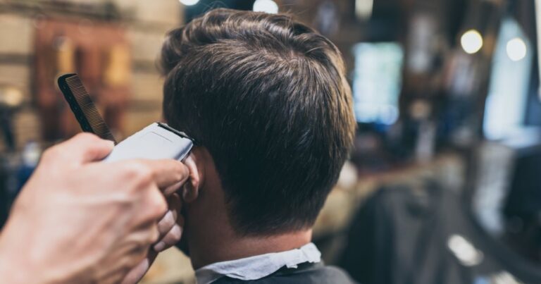 Berber dükkânlarının yarısından fazlası kurallara uymuyor