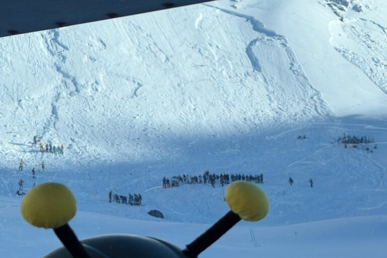 Parsenn kayak bölgesinde çığ düştü