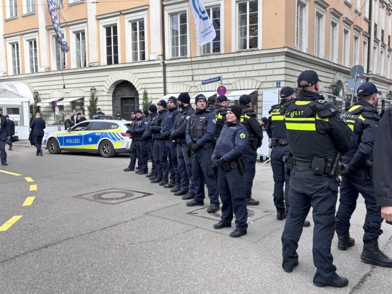 İsviçre polisi Münih Güvenlik Konferansı’nda görev aldı