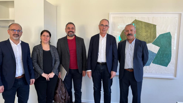 Luzern belediye başkanına Rojava hakkında bilgilendirme ziyareti