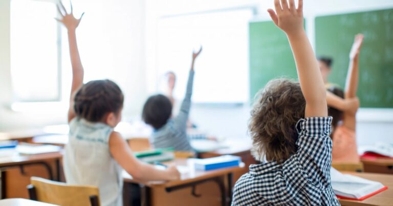 Bern’de tüm okullarda çift dilli sınıflar zorunlu olacak