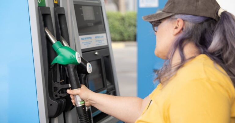 İsviçre’de akaryakıt fiyatları yükseliyor