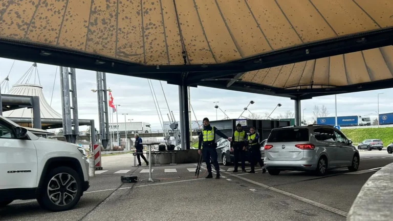 Basel sınırında vinyet denetimi: 7 saatte yaklaşık 100 bin frank ceza