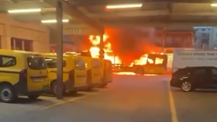 Otobüste kendini yakan kişi faciaya yol açtı: 6 ölü