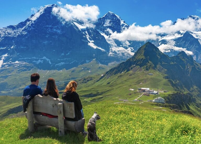 İsviçre’de ailelerin en büyük endişesi sağlık sigortası ve hayat pahalılığı