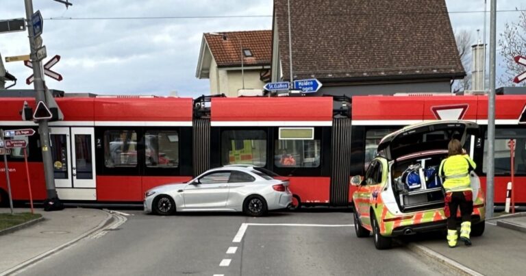 Appenzell’de tren kazası: hemzemin geçitte çarpışma