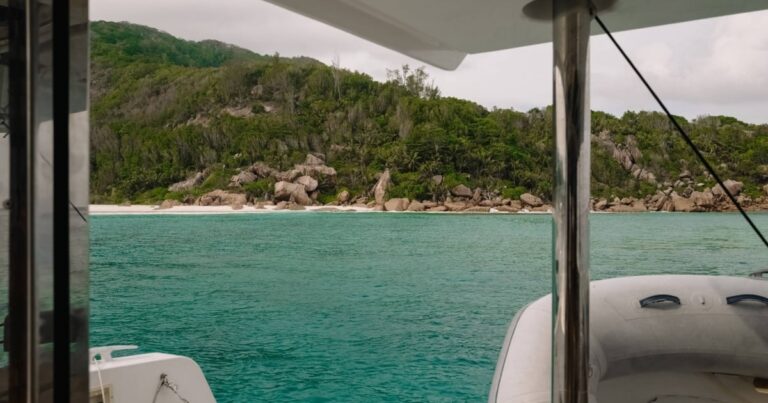 Seyşeller’de kaybolan iki İsviçreli için arama çalışmaları durduruldu