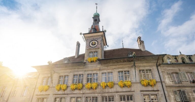 Lozan’da sol çoğunluğunu korudu