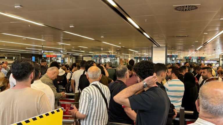 Türkiye’de havalimanı krizi: İsviçre’de yaşayan Türkiyeli aileler mağdur oldu