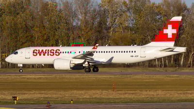 Swiss uçağı Brüksel’e acil iniş yaptı