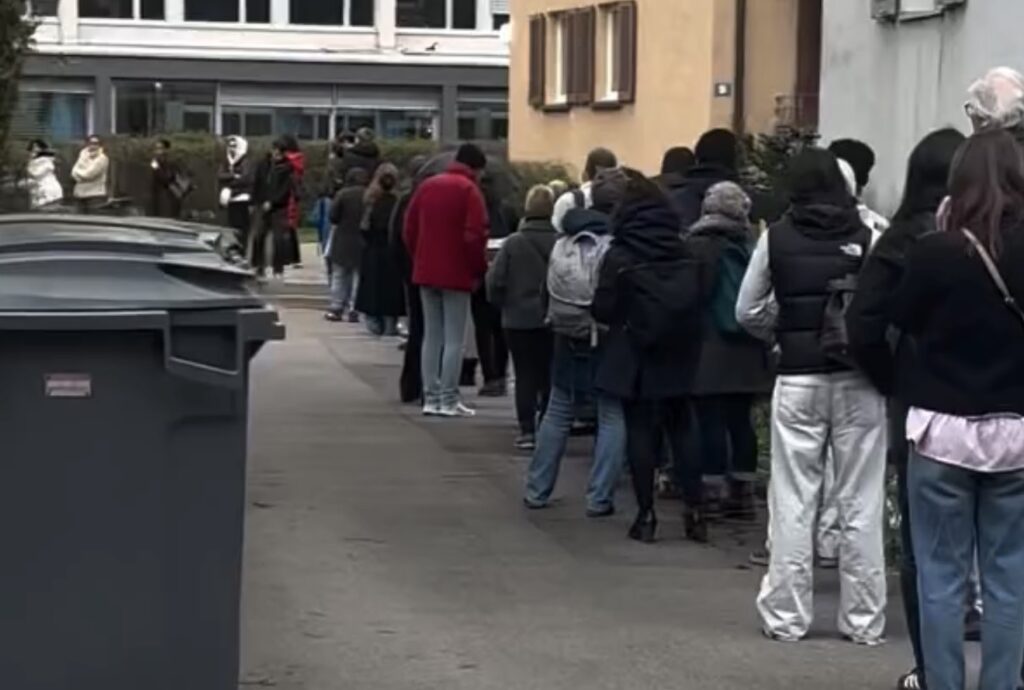 Zürih’te uygun fiyatlı konut için uzun kuyruklar