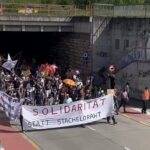 Basel’de yüzlerce kişi AB iltica politikasına karşı gösteri düzenledi