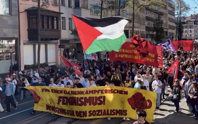 Zürih’te 1 Mayıs İşçi Bayramı’na 15 bin kişi katıldı