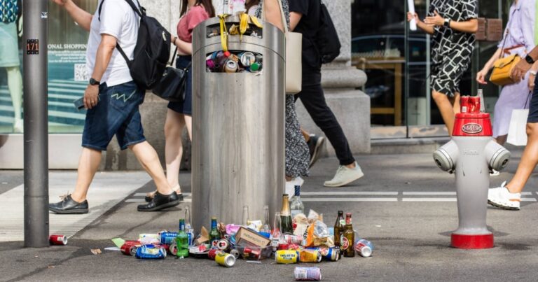 Street Parade’de cam şişe satışına sınırlama geliyor
