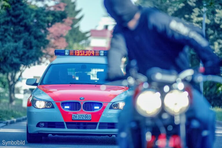Tehlikeli motosiklet videoları paylaşan yedi kişi gözaltına alındı