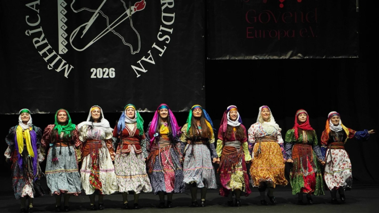 Basel’den Kürt kadın folklor ekibine birincilik