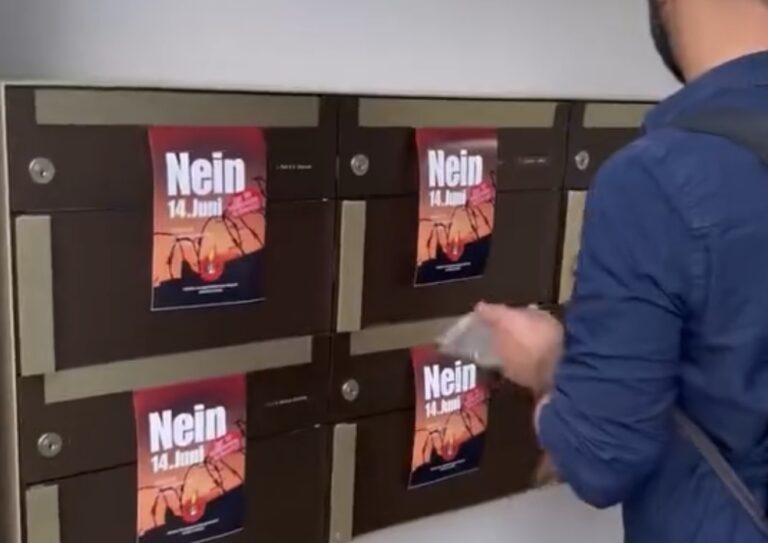 Göçmen karşıtı girişime karşı broşür dağıtıldı