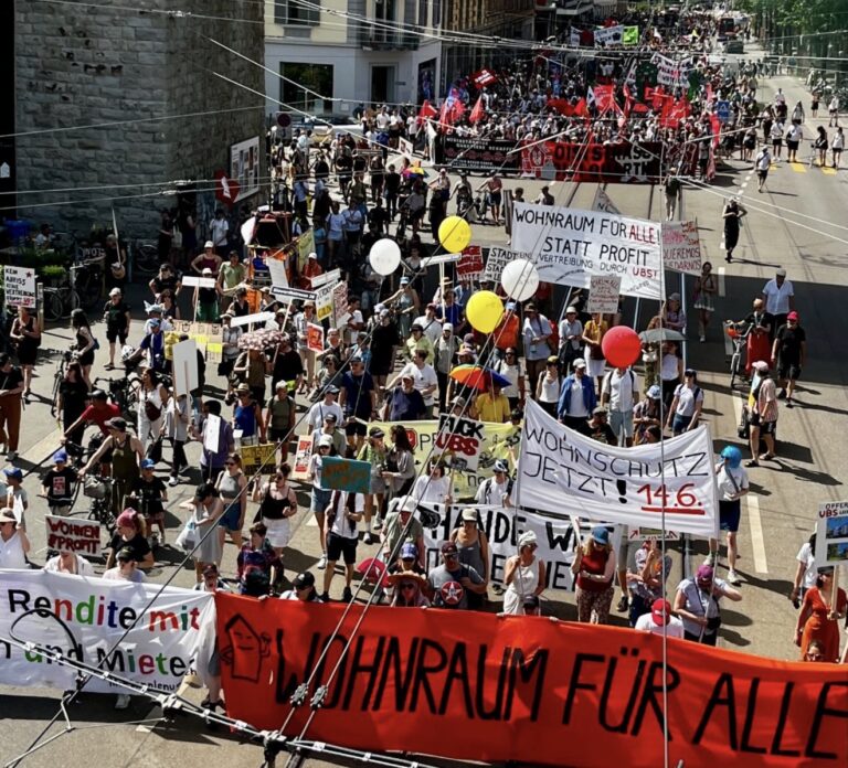“Zenginler şehrine karşı”: Zürih’te konut protestosu