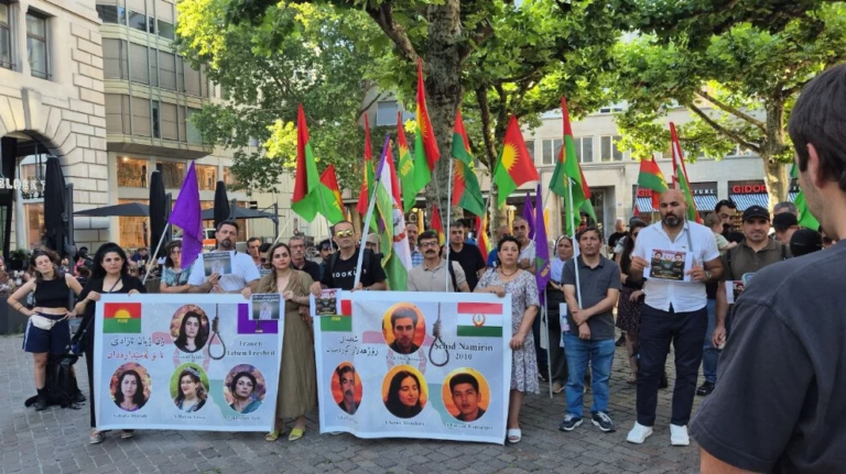 İran’ın idam kararları Zürih’te protesto edildi