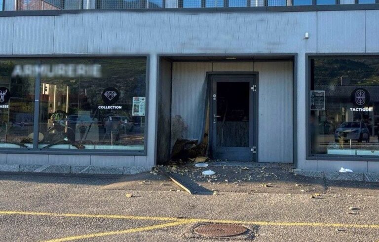 Sion’da silah dükkanına patlayıcıyla saldırı: beş şüpheli yakalandı