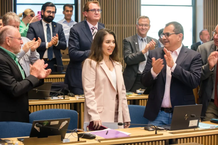 Türkiye kökenli Dilara Bayrak Cenevre Parlamentosu Başkanı oldu
