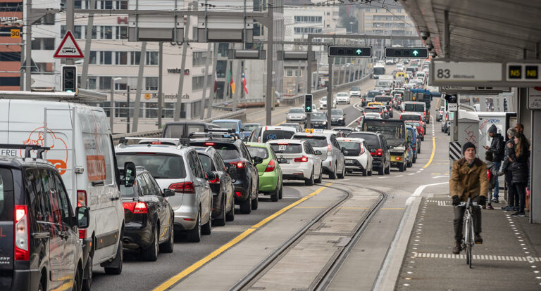İsviçre’de trafik sıkışıklığı rekor seviyeye ulaştı