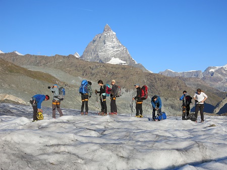 Matterhorn da  hazırlıksız tırmanışlar can almaya devam ediyor