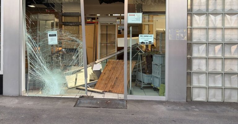 Thurgau’da silah mağazasına araçla girdiler, hırsızlar kaçtı