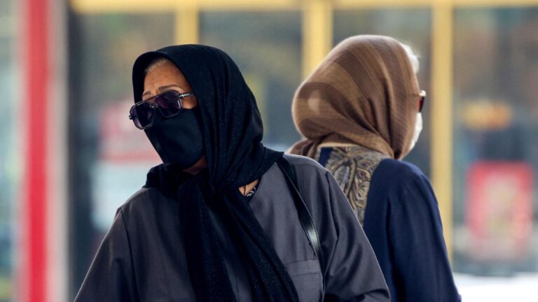 İsviçre’de burka yasağında en çok ceza futbol taraftarlarına kesildi