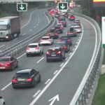 Gotthard Tüneli önünde 10 kilometrelik trafik kuyruğu oluştu
