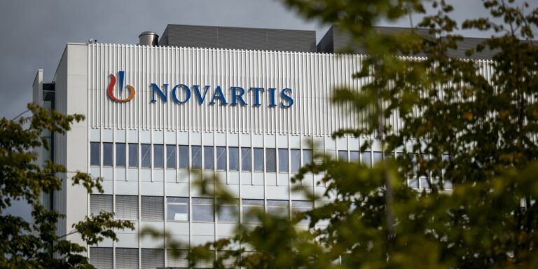 Novartis’ten klinik araştırmalara ölüm molası