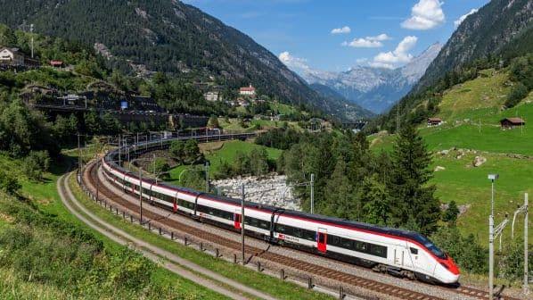 SBB CFF FFS: Demiryolu yatırımları için kaynak yetersiz