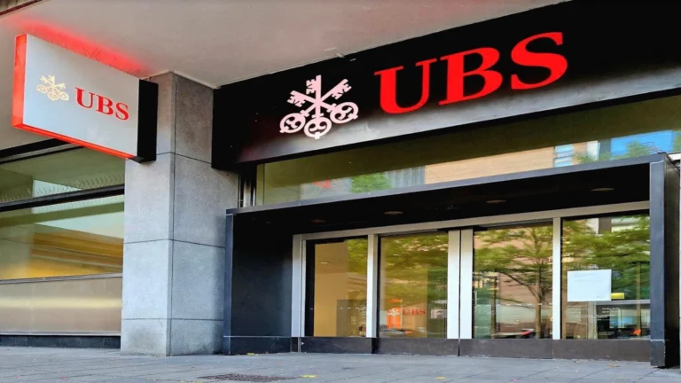 UBS’nin İsviçre dışına taşınması gündemde
