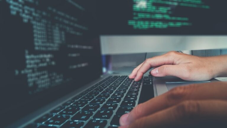 Hackerlar İsviçre devlet çalışanlarının verilerini çaldı