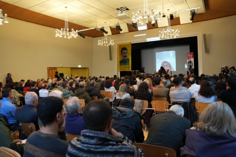 Zürih’te Demokratik Entegrasyon Konferansı başladı