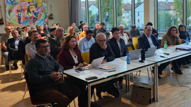 İsviçre Kürt Enstitüsünde yeni yönetim belirlendi