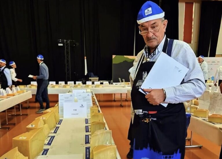 Karslı peynir ustası, İsviçre’deki uluslararası yarışmada jüri oldu